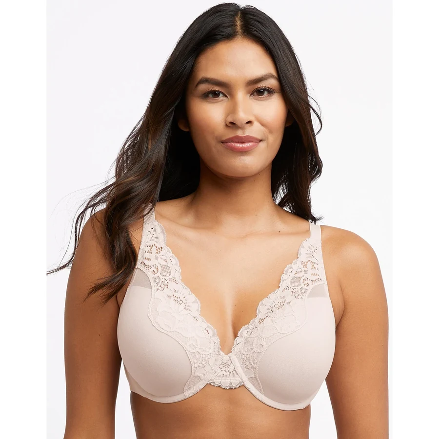 Bali One Smooth U lace underwire bra, worn