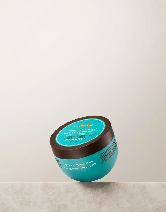 One of the products that answers: My hair frizzes the moment I step outside